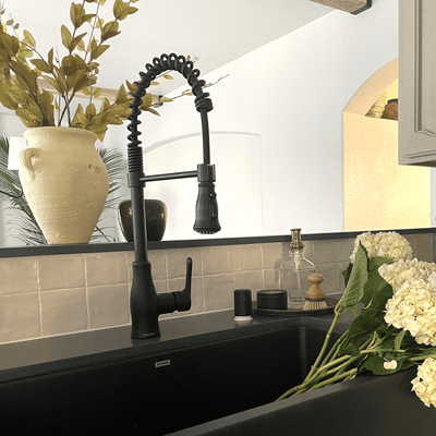 Bora Bora 1 Handle Pull-Down Swivel Kitchen Faucet with Baseplate in Matte Black finish Bora Bora 1 Handle Pull-Down Swivel Kitchen Faucet with Baseplate in Matte Black finish
