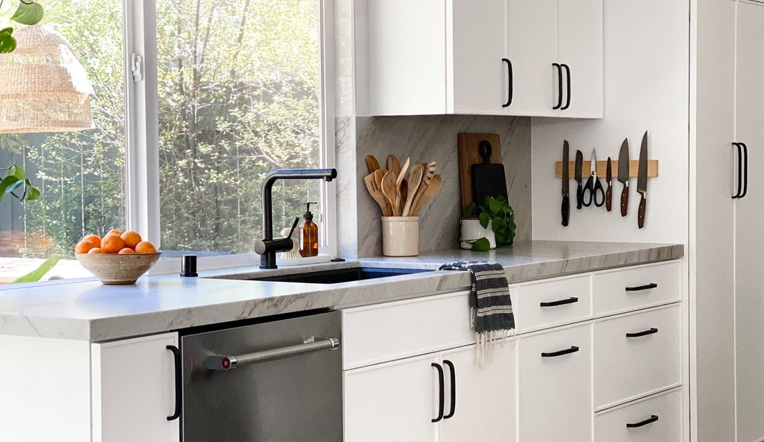 Stainless steel pull-out kitchen faucet