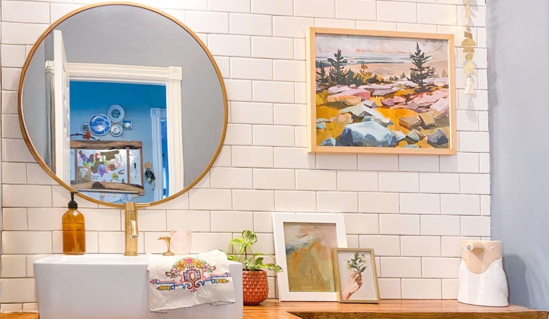 Warm and Inviting Bathroom