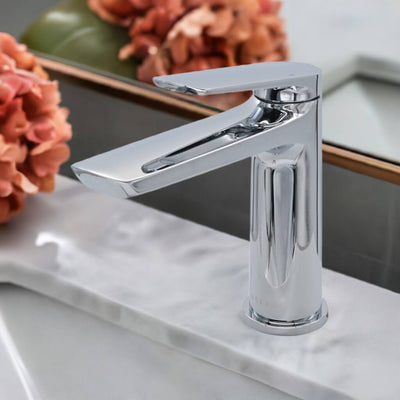 Ibiza 1 handle single hole Bathroom Faucet with drain assembly in Chrome finish