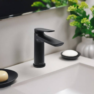 Ibiza 1 handle single hole Bathroom Faucet with drain assembly in Matte Black finish