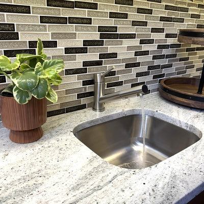 Bali - Stainless Steel 1 Handle 2-Function Pull-Out Swivel Kitchen Faucet with Baseplate in Brushed Stainless finish